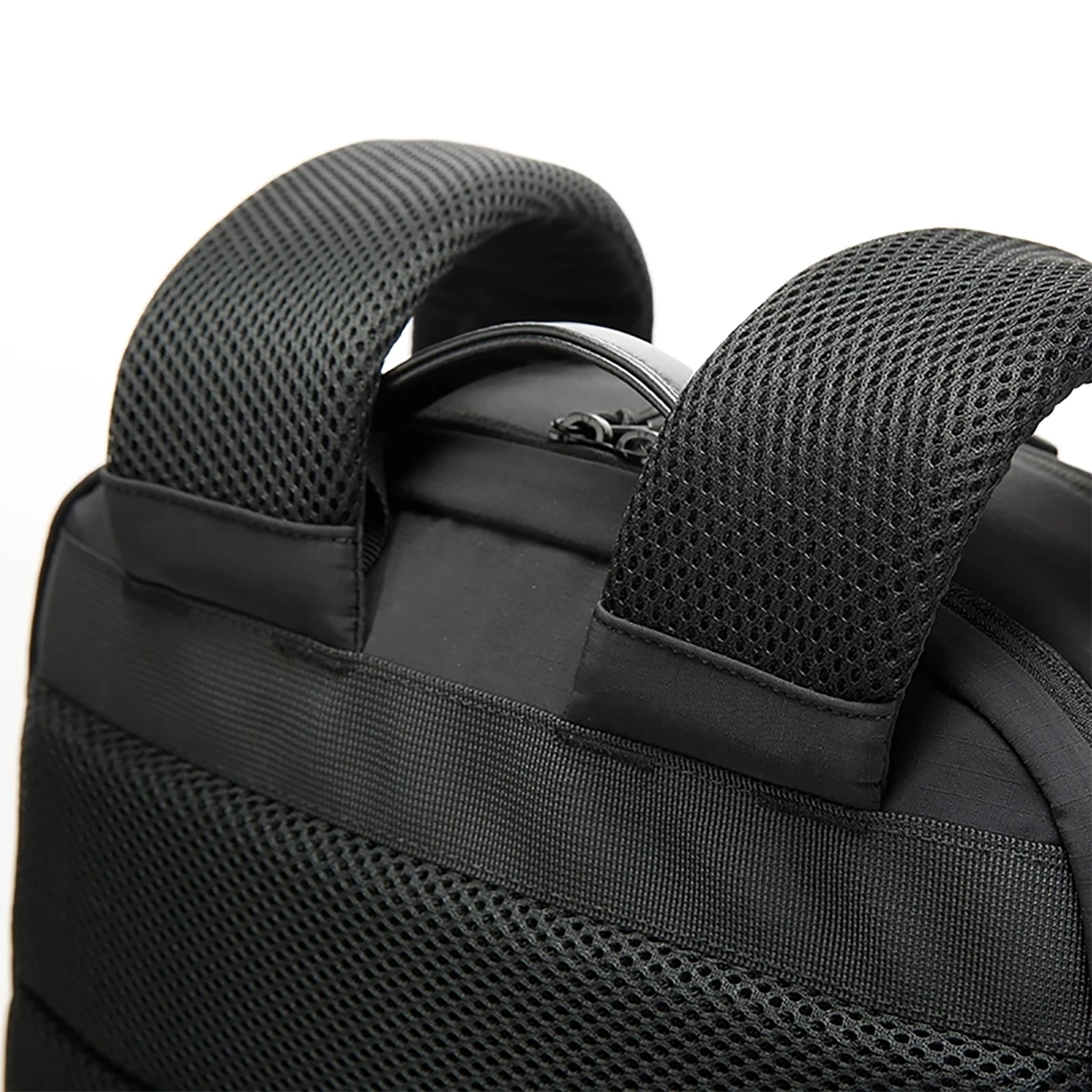 بهترین کوله پشتی مسافرتی لپ تاپ 15.6 اینچ بنج