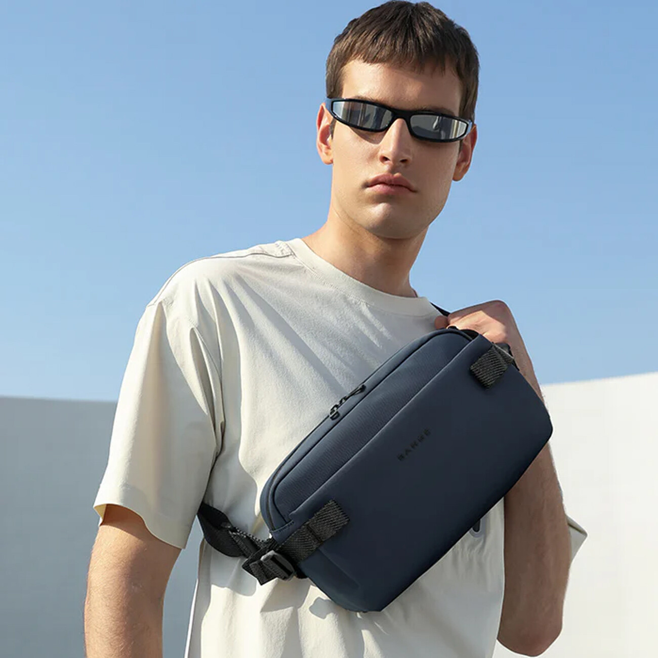 فروش کیف کراس‌بادی ضدآب بنج