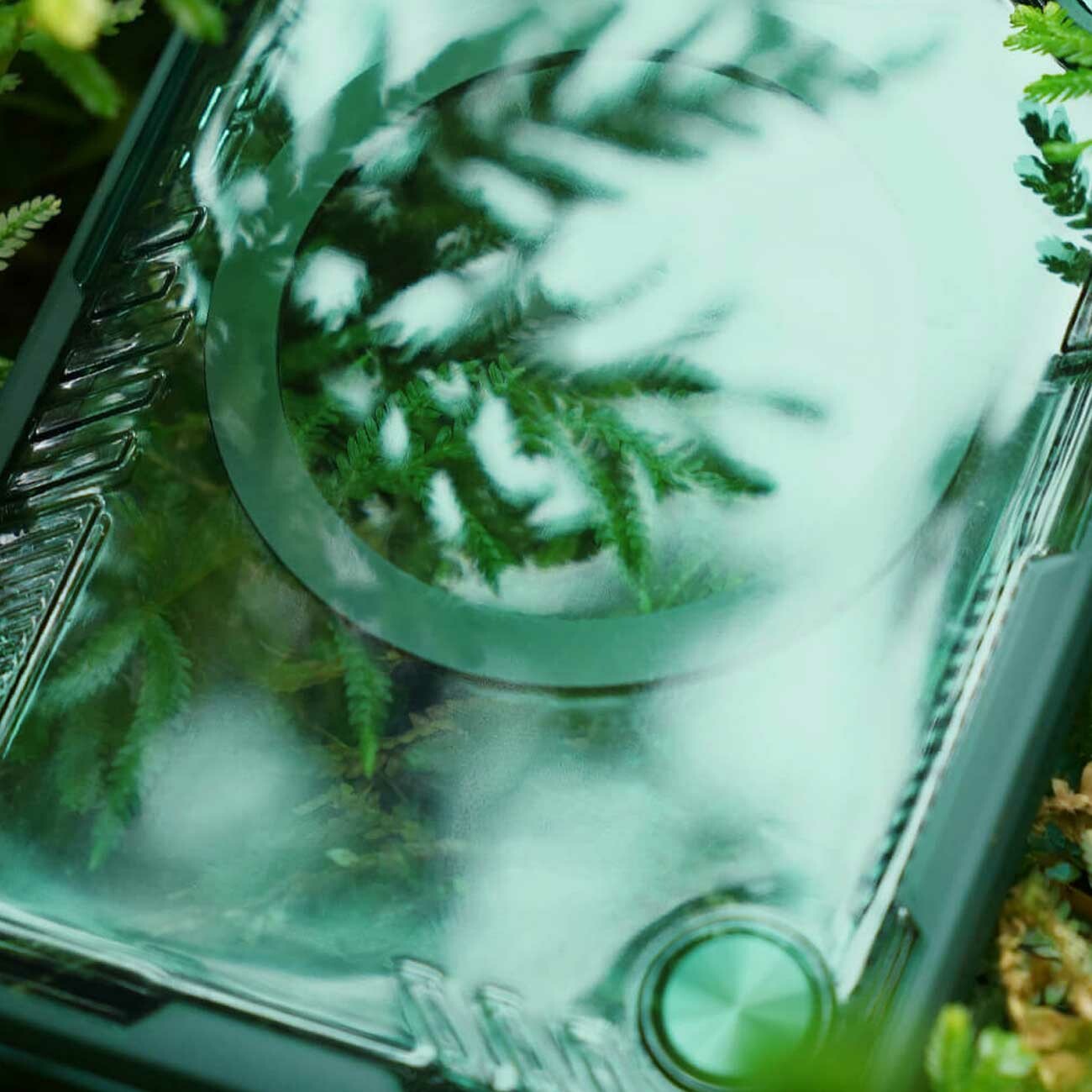 گارد مغناطیسی گوشی سامسونگ گلکسی زد فلیپ 7 نیلکین