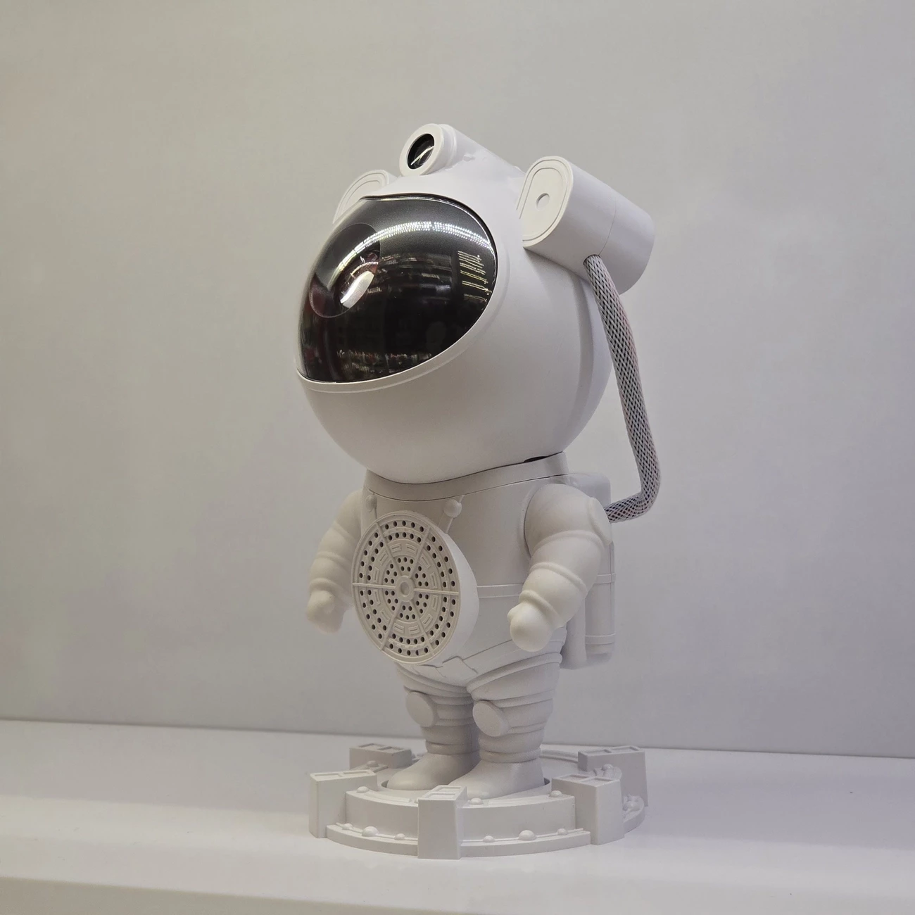 چراغ خواب کهکشانی فضانورد اسپیکردار