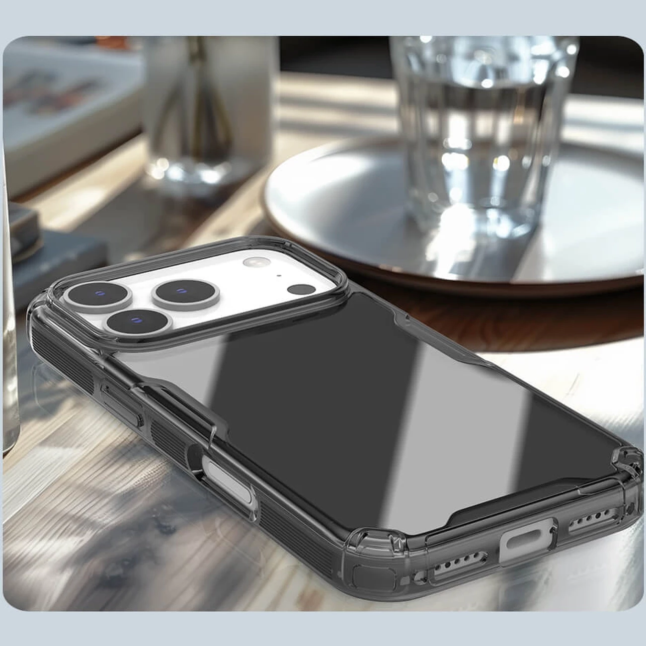 کاور محافظ آیفون 17 پرو نیلیکن