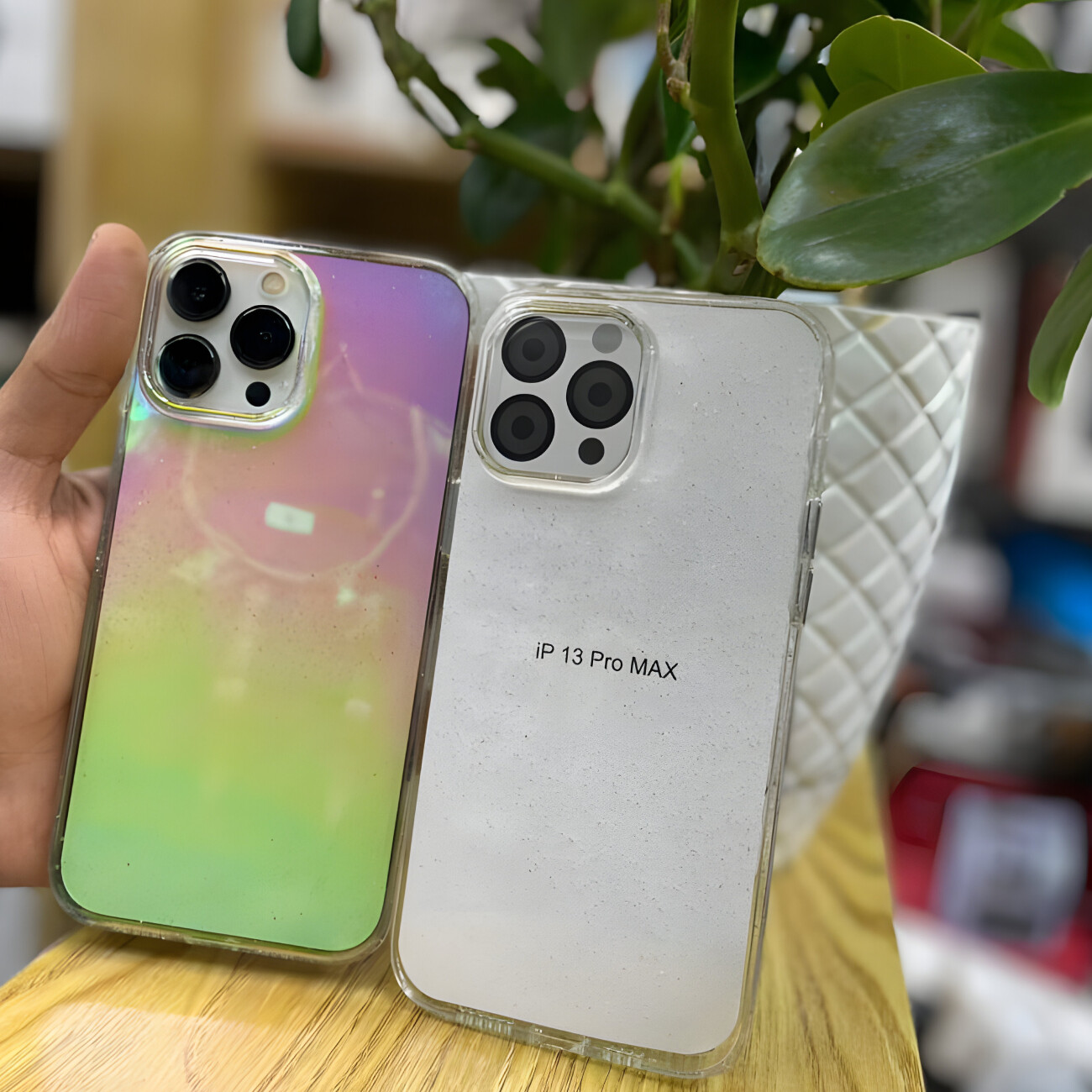 کاور اکلیلی آیفون 13 پرو مکس جی مکس