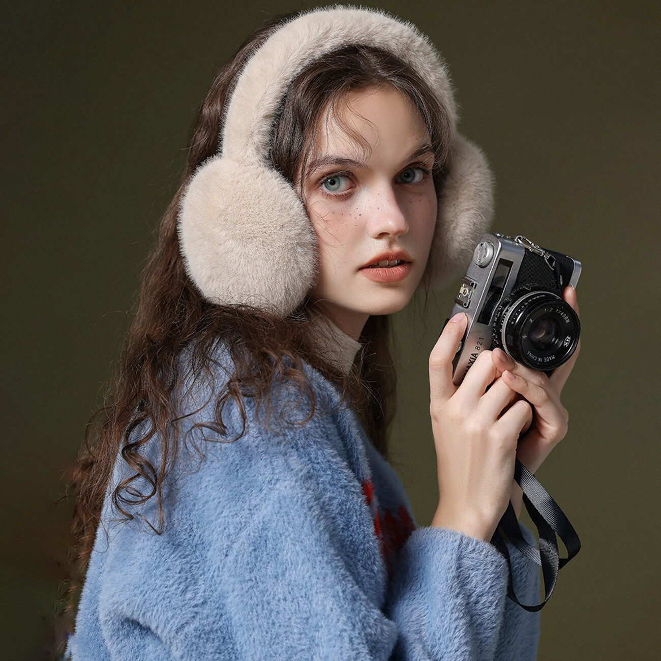 گوش گیر پشمی  گولووجوی