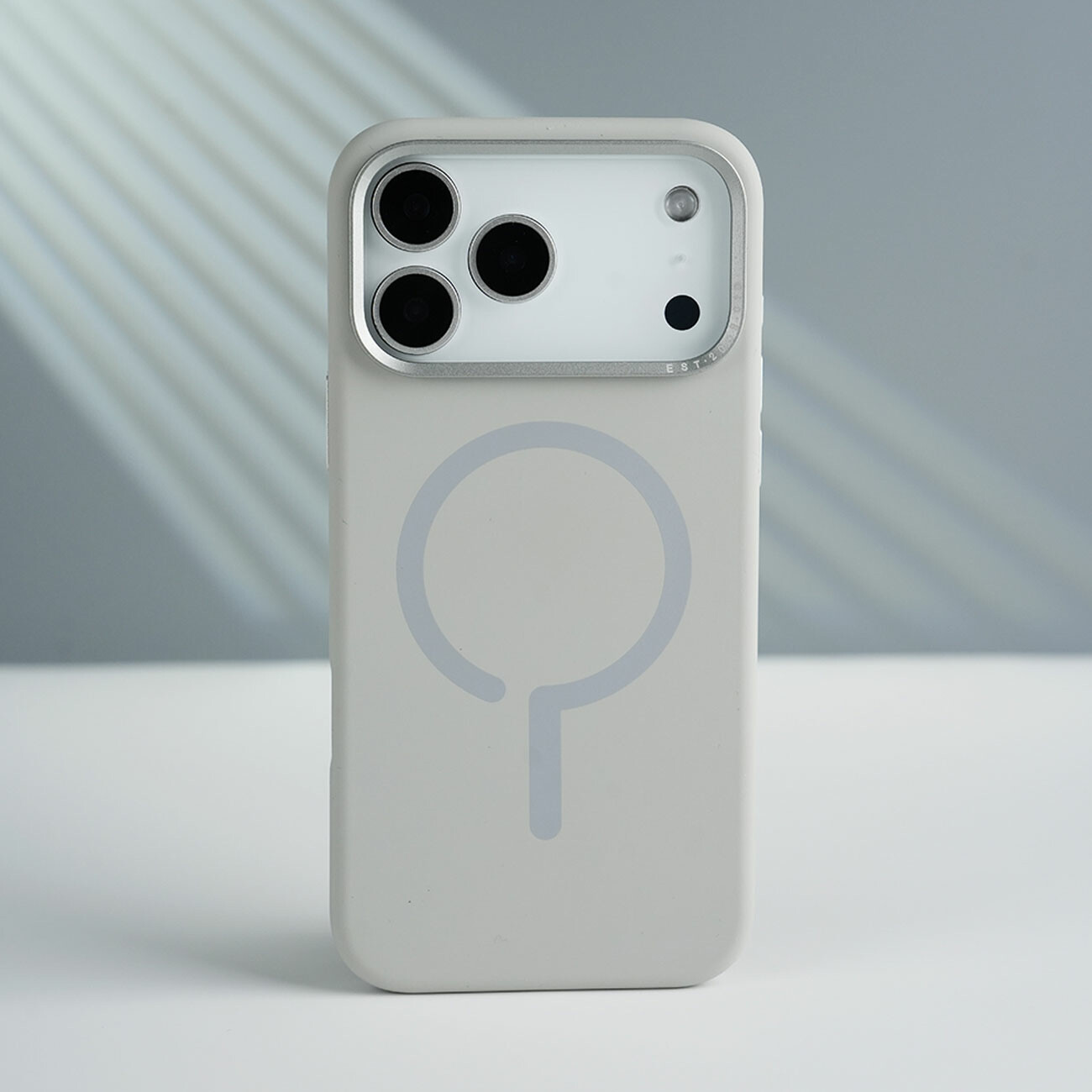 قاب مگ سیف آیفون 17 پرومکس مکسول