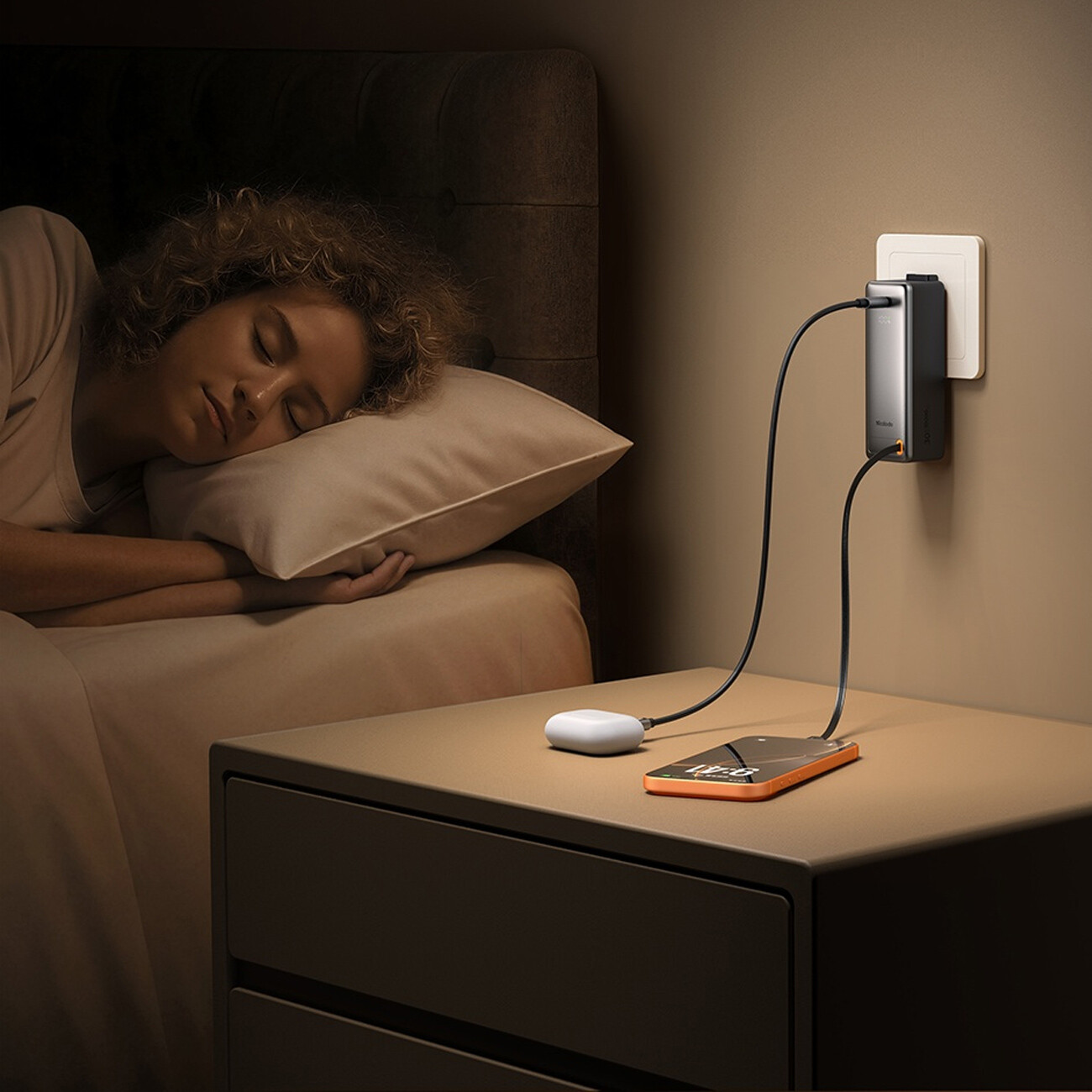 پاوربانک و شارژر دیواری 10000 مک دودو