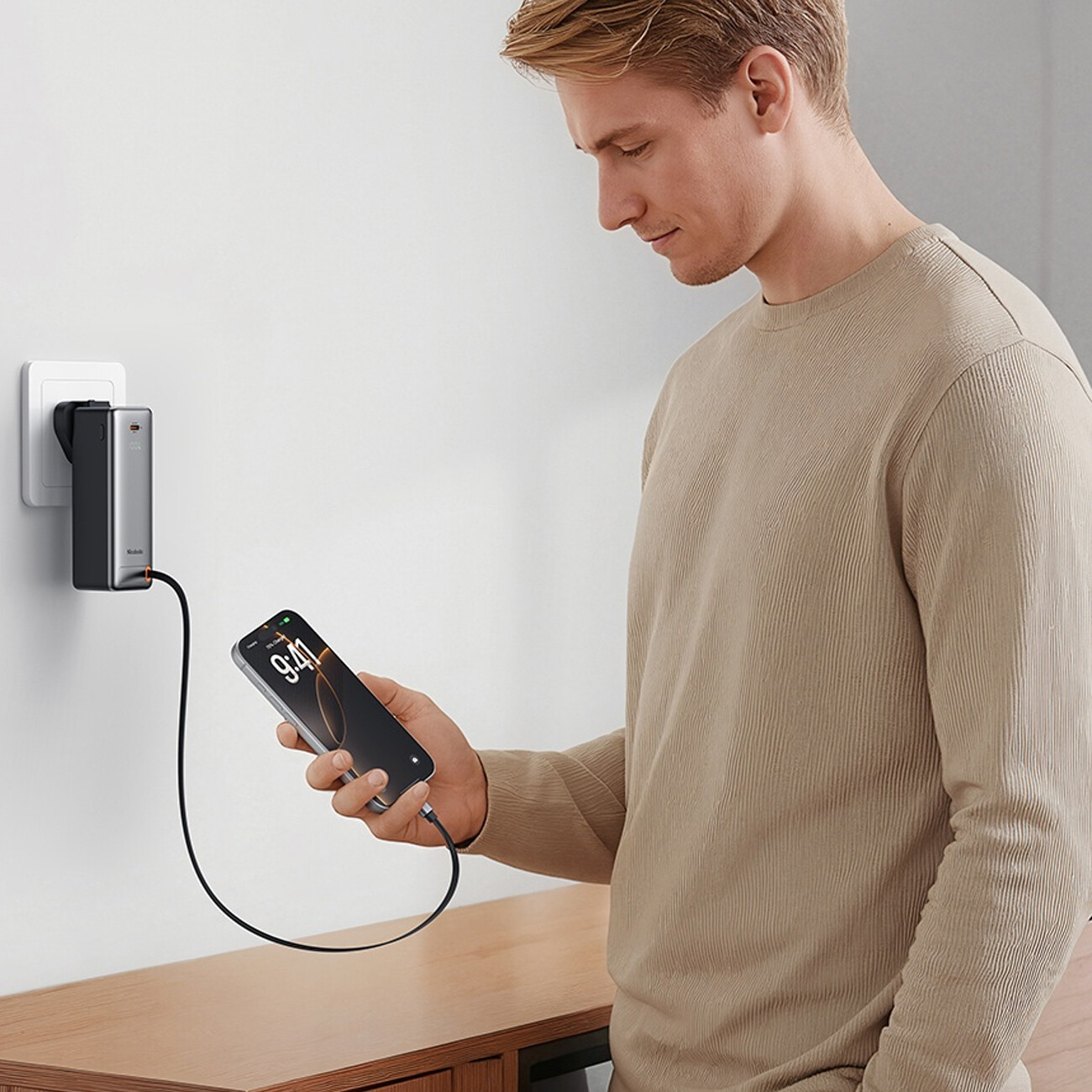 فروش پاوربانک و شارژر دیواری 10000 مک دودو