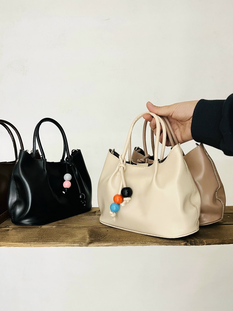 کیف زنانه اسپرت مدل اویز مرواریدی