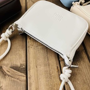 کیف اسپرت کد ۱۶۳۸ مدل بارکا جنس