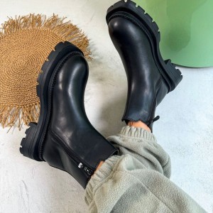 نیم بوت زنانه چرم  بسیار زیبا و با کیفیت کد 1021