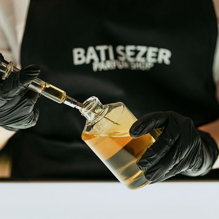 10 عطر تابستانه جدید با ماندگاری بالا {2025-1404}