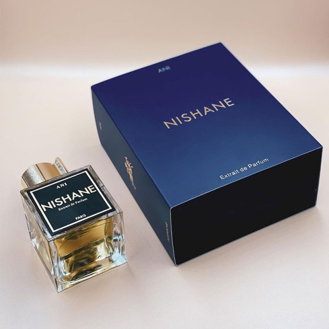 عطر گرمی نایشان آانی