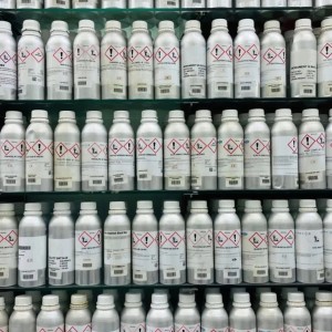 عطر ادوپرفیوم جیوادان گوچی بلوم ۱ کیلوگرم