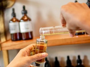 معرفی عطر گرمی چی خوبه