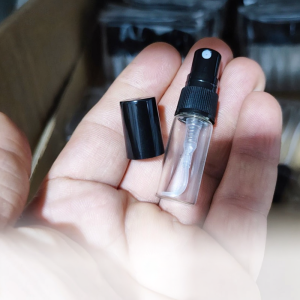 شیشه عطر اسپری (ظرف عطر)  3 میل ویال درب مشکی