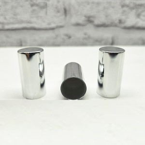 درب اسپری فلزی ساده باریک نقراه ای