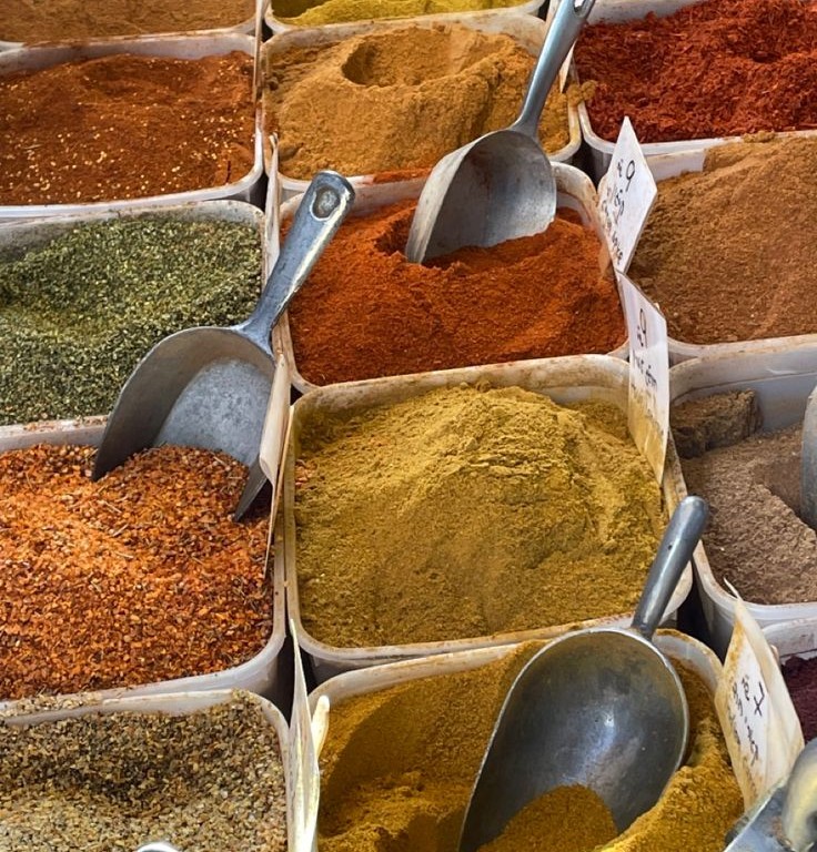 عطاری در خیابان هزارجریب اصفهان