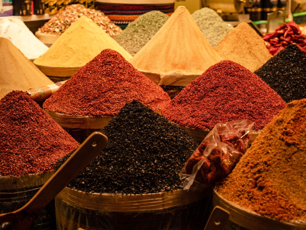 عطاری در خیابان نواب صفوی اصفهان