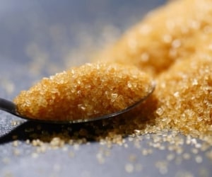 شکر قهوه ای