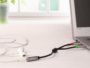 خرید کابل مبدل دو به یک 0.2 متر AUX یونیتک Unitek Y-C957ABK 0.2M, 3.5MM AUX Audio Cable Female to 2*Male