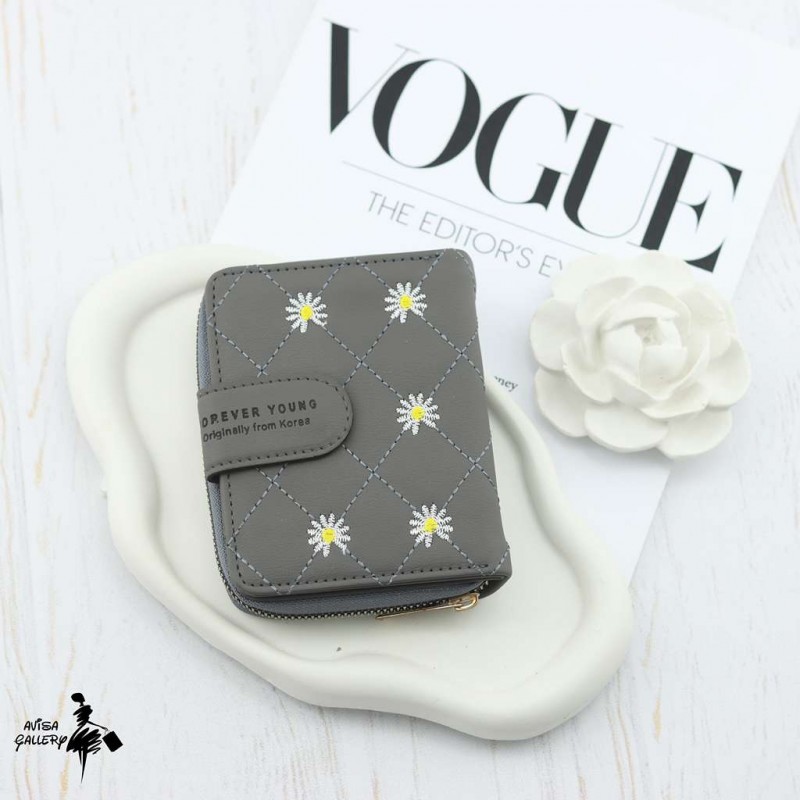 کیف پول گلدوزی بابونه کد AB1007