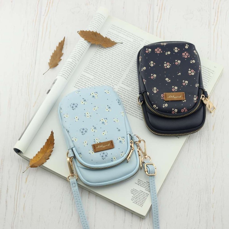 کیف پاسپورتی پرتیزیس کدL027