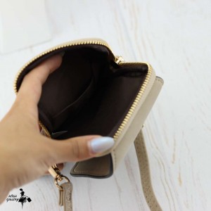 کیف پاسپورتی پرتیزیس کدL053