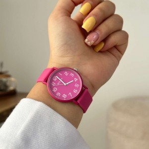ساعت مچی بند سیلیکونی بلون عدد دار کد AB1004