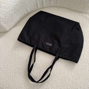 خرید کیف دوشی برزنتی وارداتی کد 8726