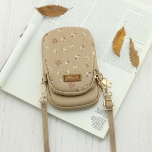 کیف پاسپورتی پرتیزیس کدL027