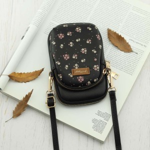 کیف پاسپورتی پرتیزیس کدL027