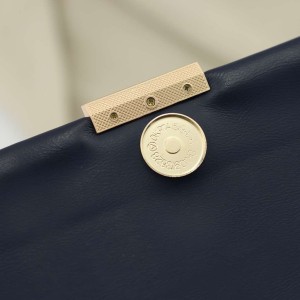 کیف دوشی پرتیز کد X3-135L