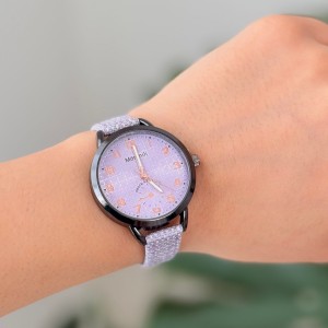 ساعت مچی بند سیلیکونی مانمیلی AB1156