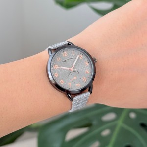 ساعت مچی بند سیلیکونی مانمیلی AB1156