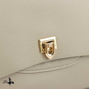کیف دوشی وارداتی کد 8233