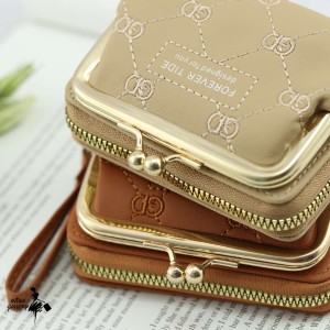 کیف دستی زبانه دار پشت جاکارتی کد CA23