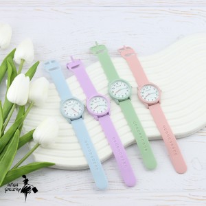 ساعت مچی بند سیلیکونی بلون AB1073