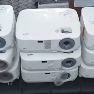 پروژکتور  ان ای سی  vga استوک