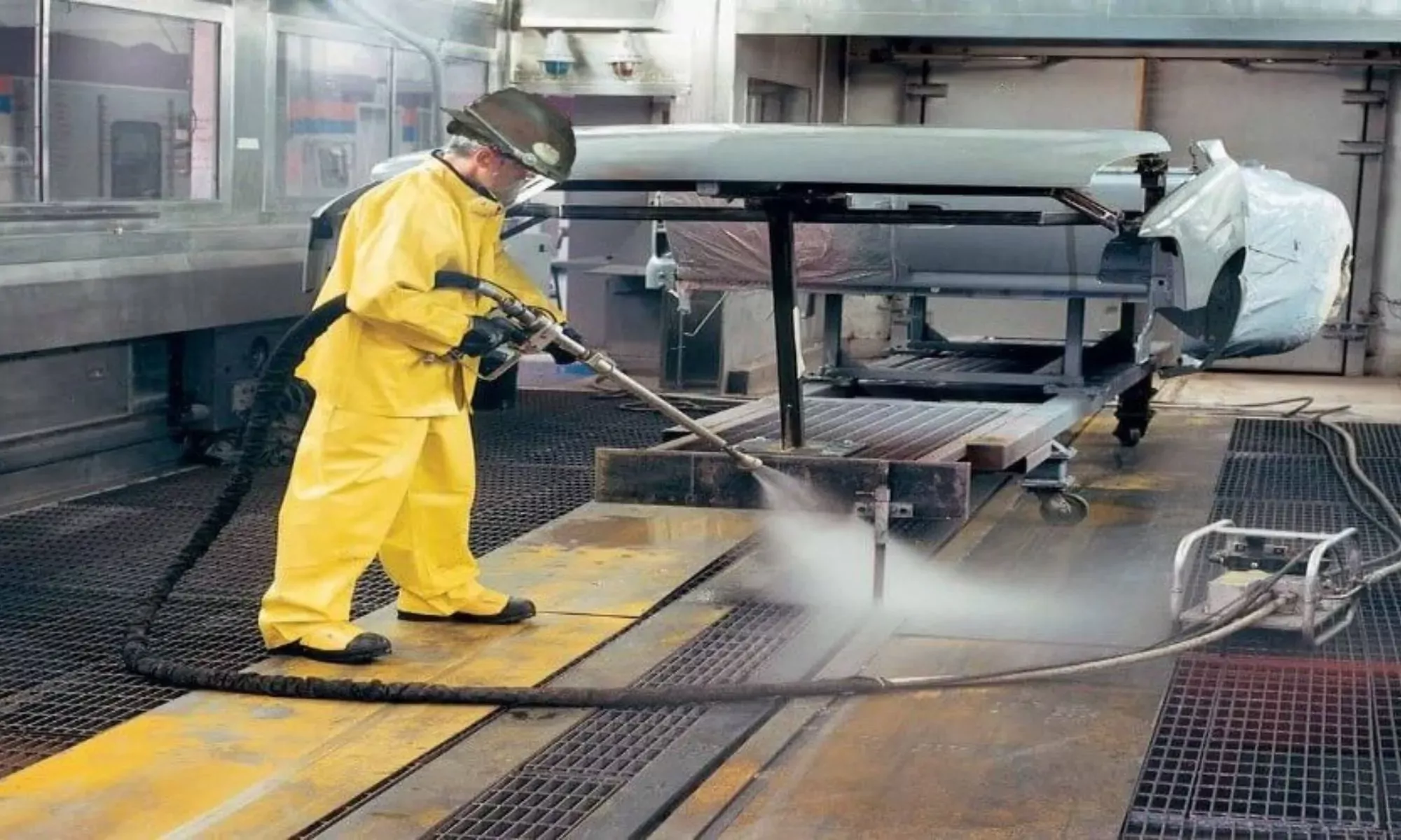 Industrial cleaning supplies and equipment for the automotive industry