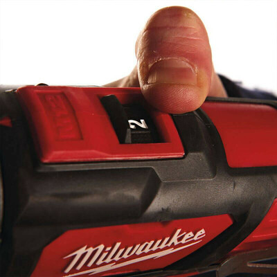 دریل پیچ گوشتی چکشی شارژی میلواکی مدل M12 BPD-202C