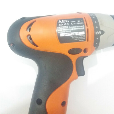 پیچ گوشتی شارژی آ ا گ مدل SD 12 E