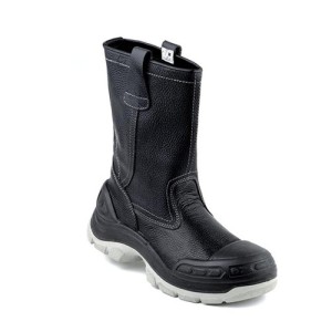 کفش ایمنی کلار مدل ریگربوت با چرم مشکی و سرپنجه فلزی