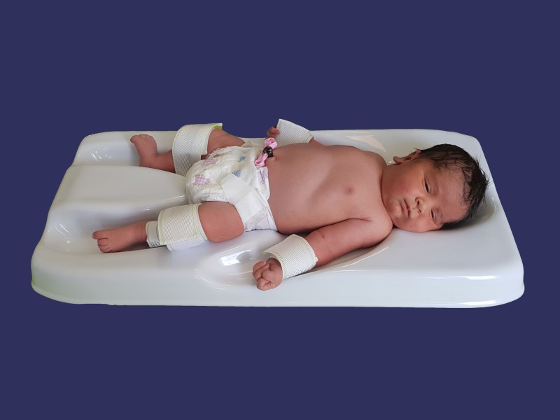 تعویض خون نوزادان با تخت نگهدارنده بیبی فیکس Babyfix