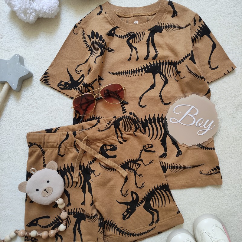 تی شرت طرح اسکلت اچ*اند*ام