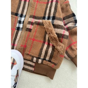 کاپشن طرح باربری
