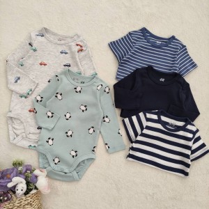 بادی های راه راه، سرمه ای، پنگوئن و ماشین