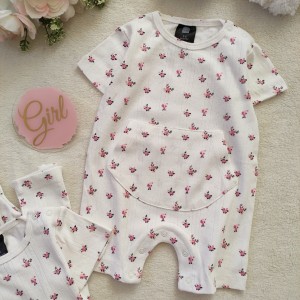 رامپر سفید گل ریز، جیب دار