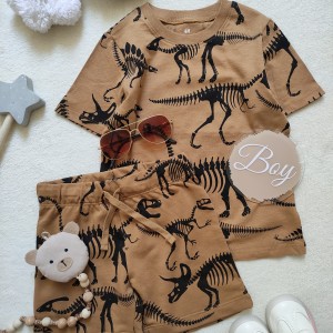 تی شرت طرح اسکلت اچ*اند*ام