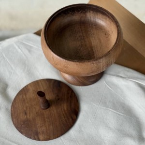 شکلات خوری چوبی لوکس پایه دار کد 411