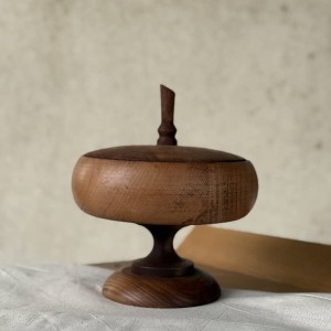 شکلات خوری چوبی لوکس پایه دار کد 411
