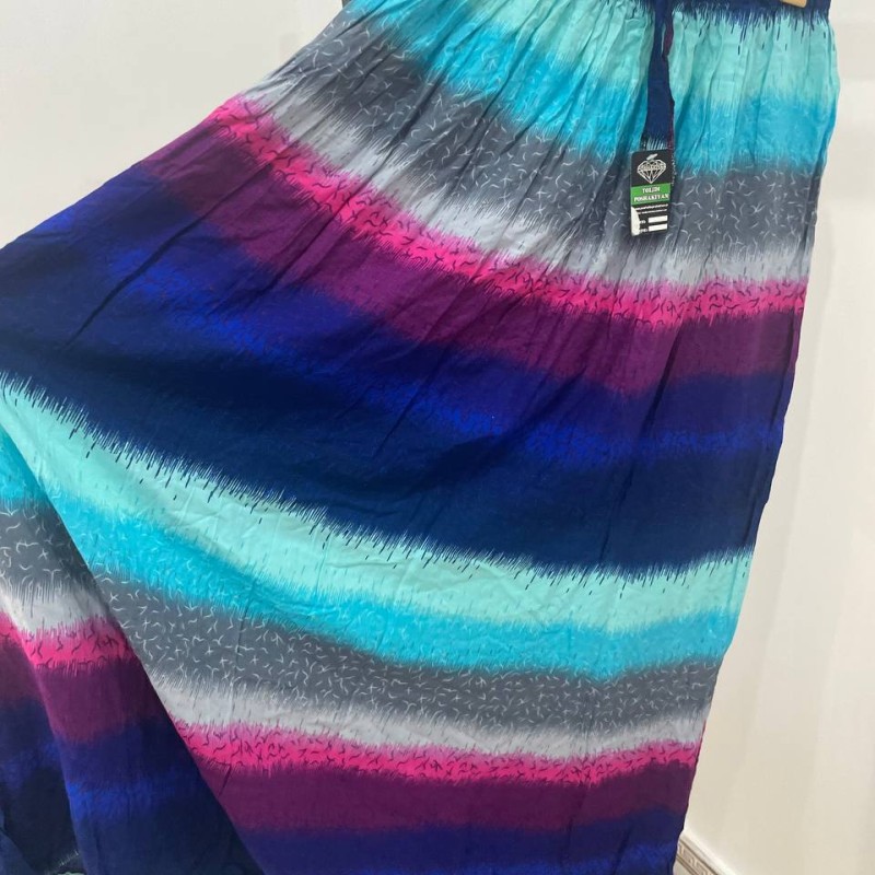 دامن رنگی رنگی